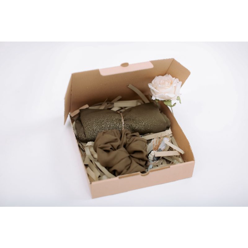 

hampers hijab