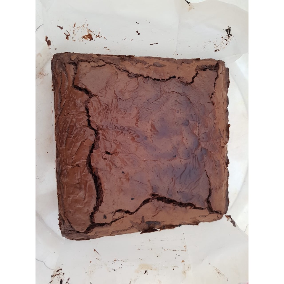 

Fudgy brownies. Pesanan dibuat terlebih dahulu.