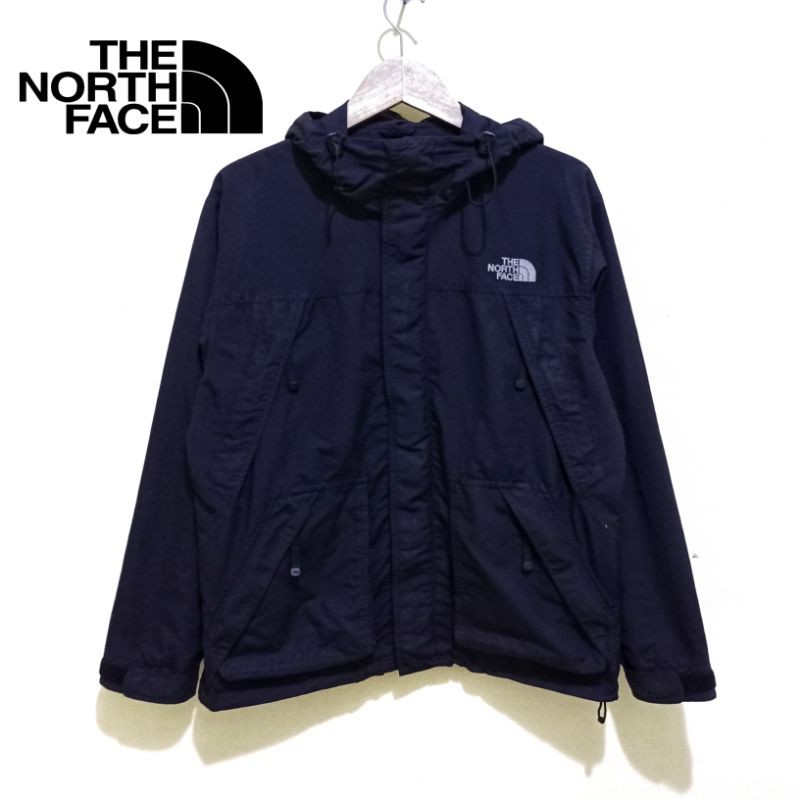 JACKET OUTDOOR / JACKET GUNUNG TNF 4 SAKU DEPAN (size L) SECOND ORIGINAL