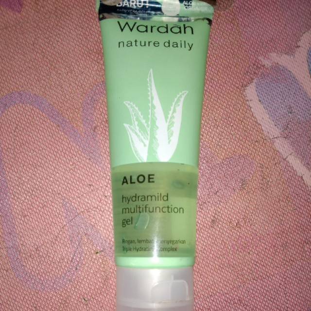 Wardah Nature daily Aloe