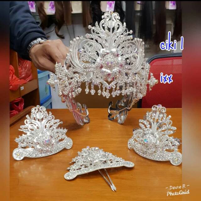 Set Mahkota siger ciki adat sunda