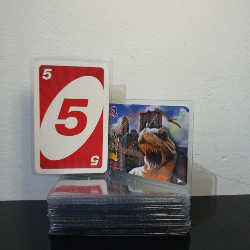 

Cover Kartu Plastik