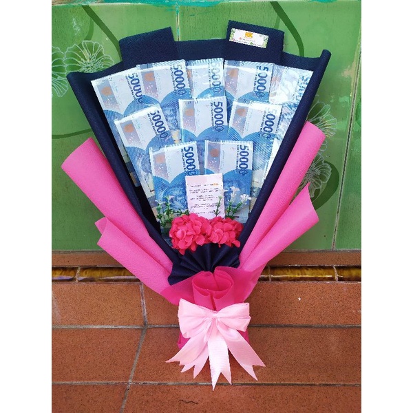 Buket uang asli / Bouquet uang / kado ulang tahun