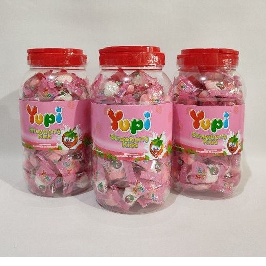 

Permen Yupi Strawberry Kiss Toples