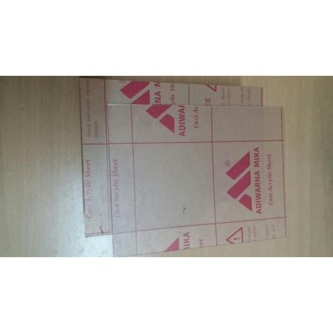 

Acrylic Lembaran Uk A4 (2MM) TERLARIS