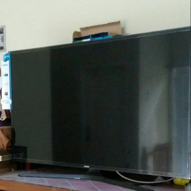 Jual TV LED Samsung 48" , Kondisi 95%, Masih seperti baru, Tidak ada cacat