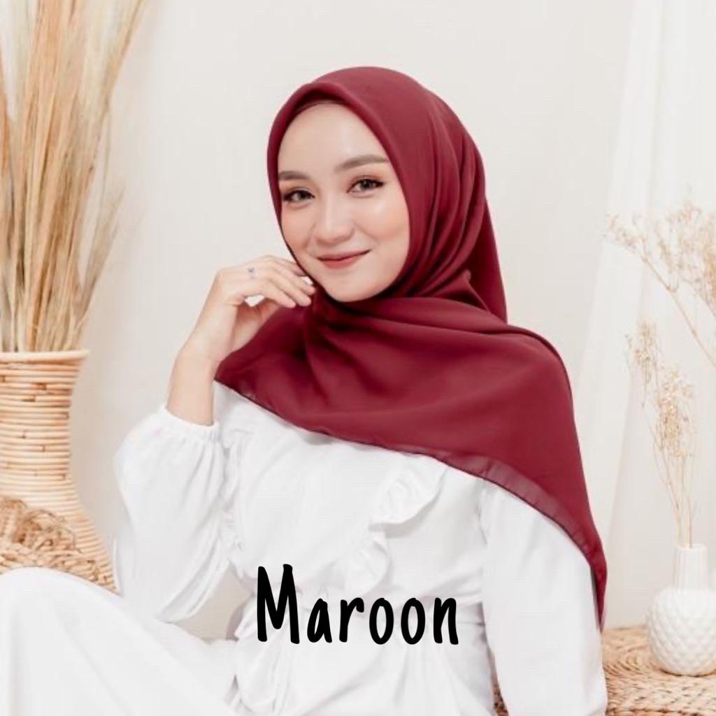 Hijab Segi Empat Bella Square Jilbab Maula Kerudung Bela Square Bahan Polycotton Premium Part 2-Bella Maroon