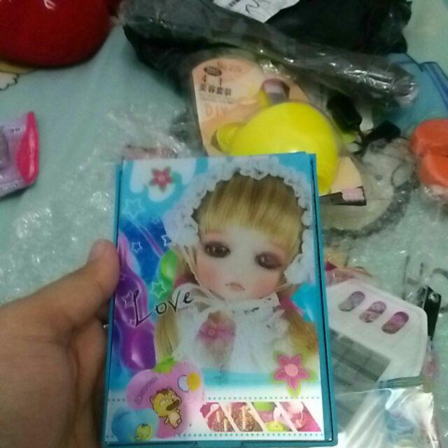 Kaca Cermin Persegi 3d - Gambar Boneka