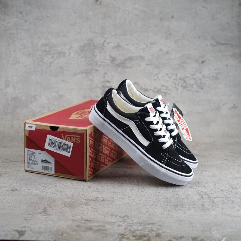 Vans sk8 low black white