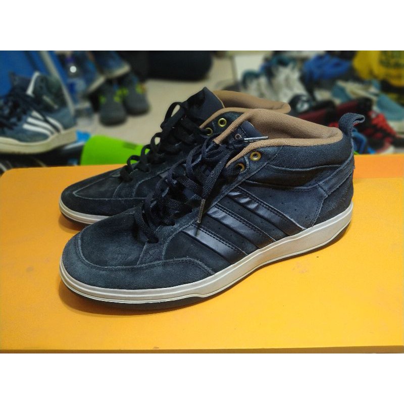 Adidas original preloved