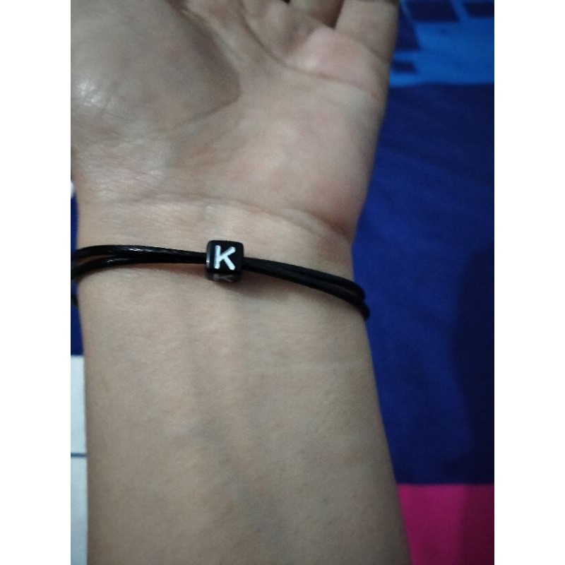 COSTUM GELANG TALI COUPLE INISIAL TALI KOREA (beli 10 pcs free 1 Glng polos) gelang viral / gelang kaki / gelang Costum / gelang kekinian / gelang simpel / gelang emas / gelang cantik / gelang imut / gelang persahabatan / gelang BESTie / gelang cinta