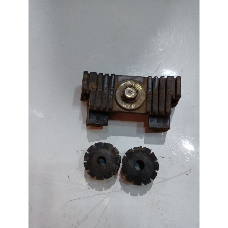 karet dudukan tangki ori tiger revo