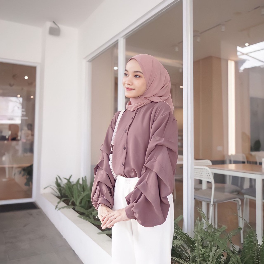 BEFAST - ZRX OOTD Blouse ITANO / LOCANA LABEL ALTA BLOUSE / PERRY BLOUSE / Blouse Lengan Panjang Balon / Pakaian Wanita Hijab / Blouse Polos Casual / Outfit Cewe Kue / Blouse Model Terbaru / Fashion Kekinian Remaja ABG