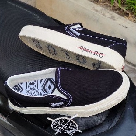 NO BRANDS SELOP AMP BW TERLENGKAP & TERMURAH [CORONA JANCOK]