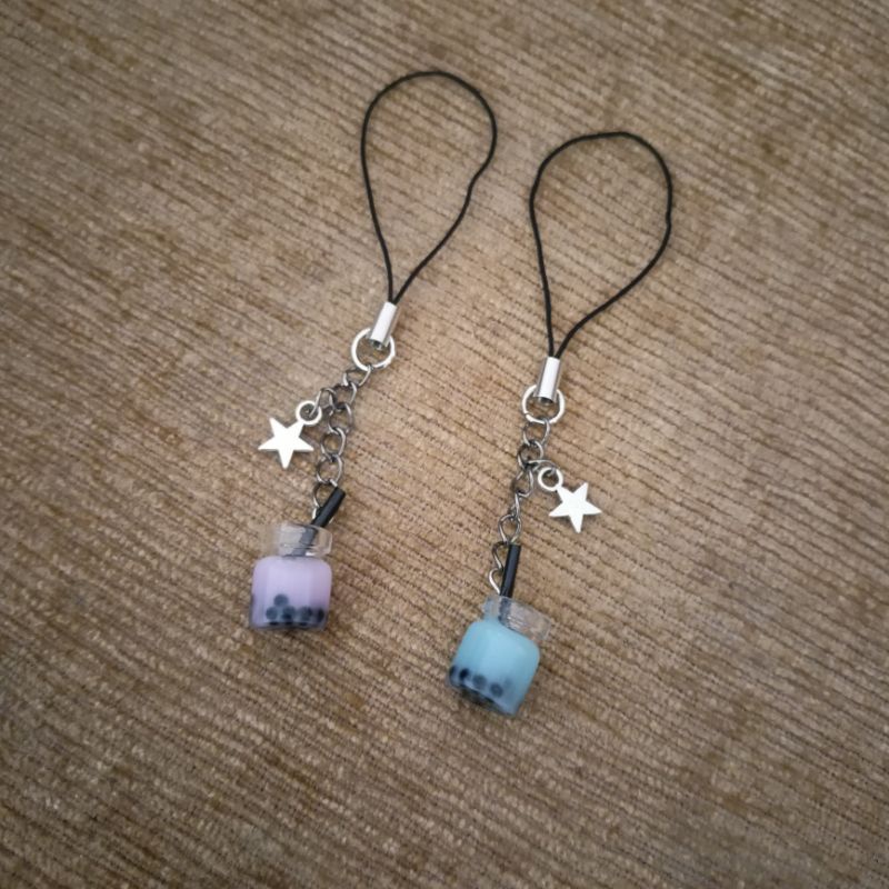 gantungan kunci dengan charm boba / keychain boba