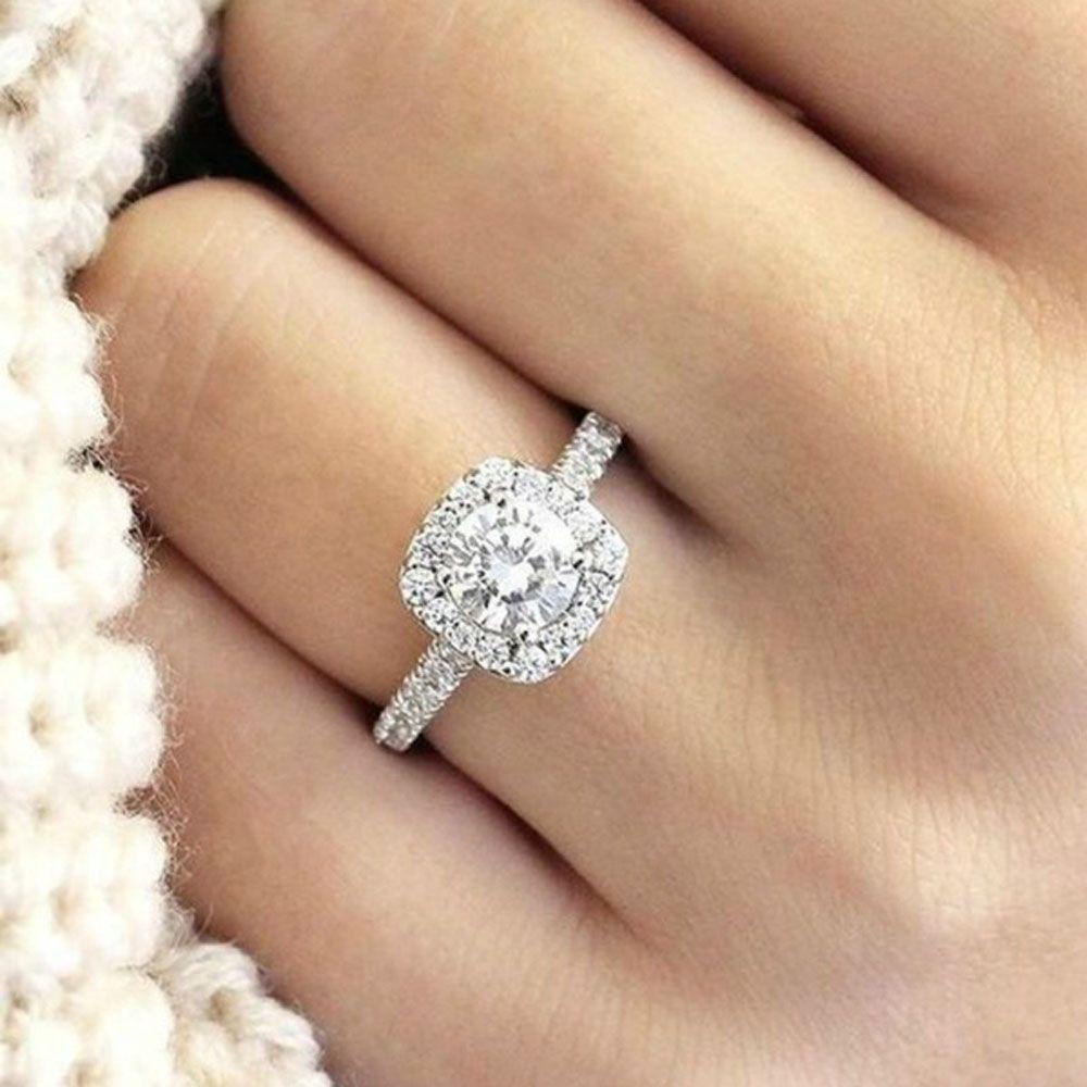 Cincin Tunangan LILY Perhiasan Mewah Warna Perak Cubic Zirconia Putih