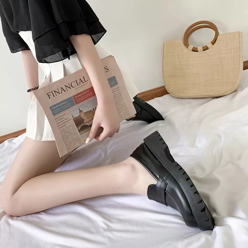 Sepatu Wanita Docmart Loafers WORK Black Dof PREMIUM RH 002