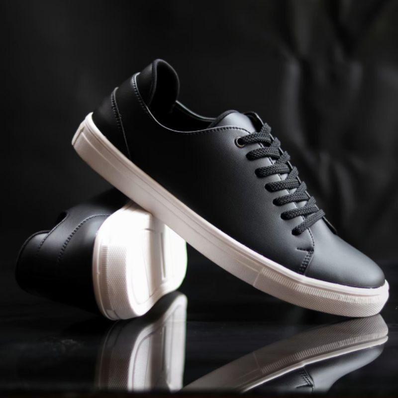 TERBARU Sepatu Pria Sneakers Casual Kasual Pria Kulit Pu Kerja Kuliah Trendy