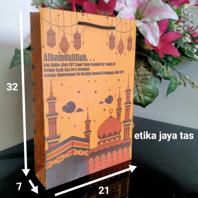 (1lusin =12 pcs) harga per lsn tas kertas haji/paperbag haji umroh souvenir haji P21xL7xT32