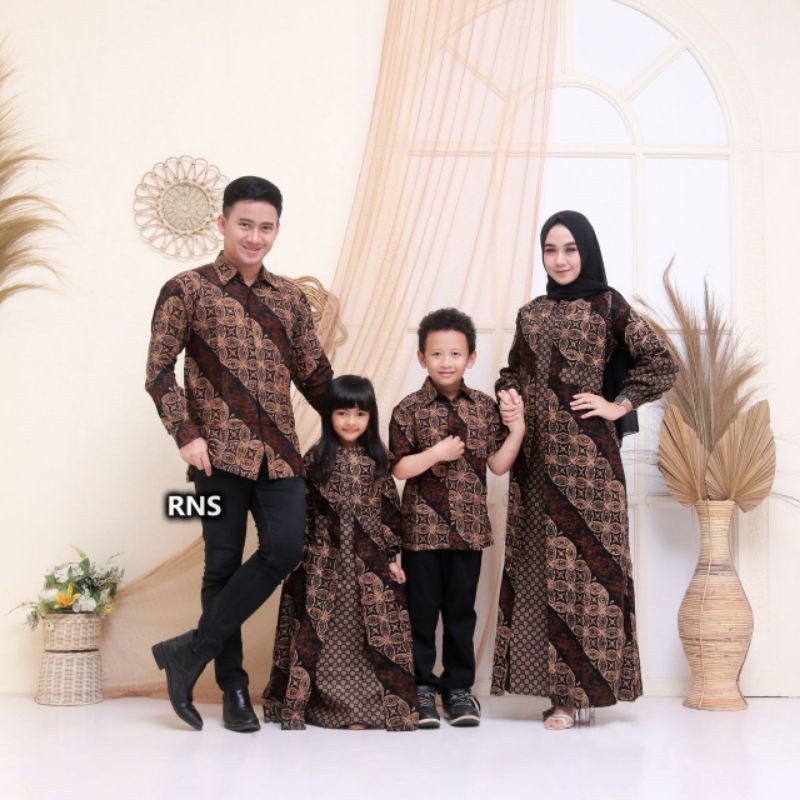 Batik Kondangan couple keluarga terbaru 2021,couple keluarga muslim, fashion keluarga, couple