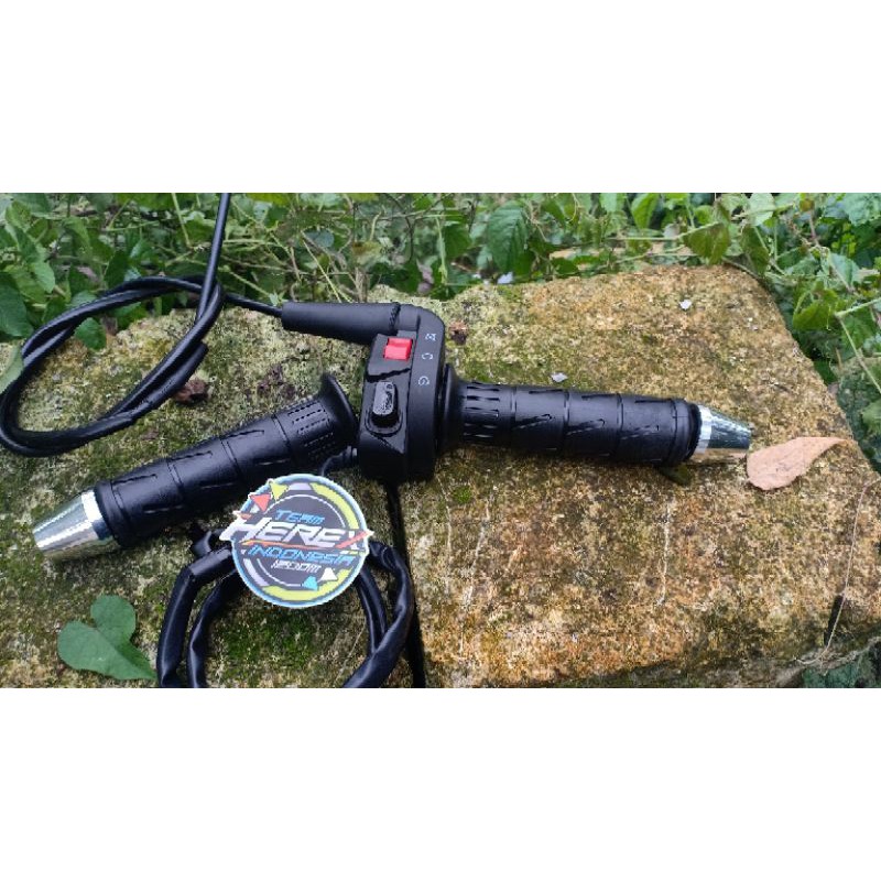 Holder kanan ninja KSR Domino satu set