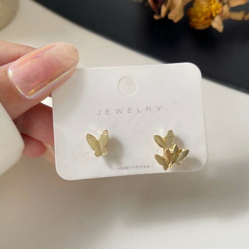 Anting Mini Kupu-Kupu Emas - Subang Kecil Wanita Bentuk Kupu-Kupu Warna Emas Silver Plated / Lapis P