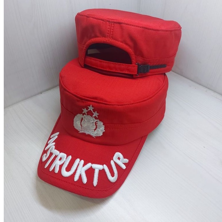 Topi Komando Bintara Merah Instruktur