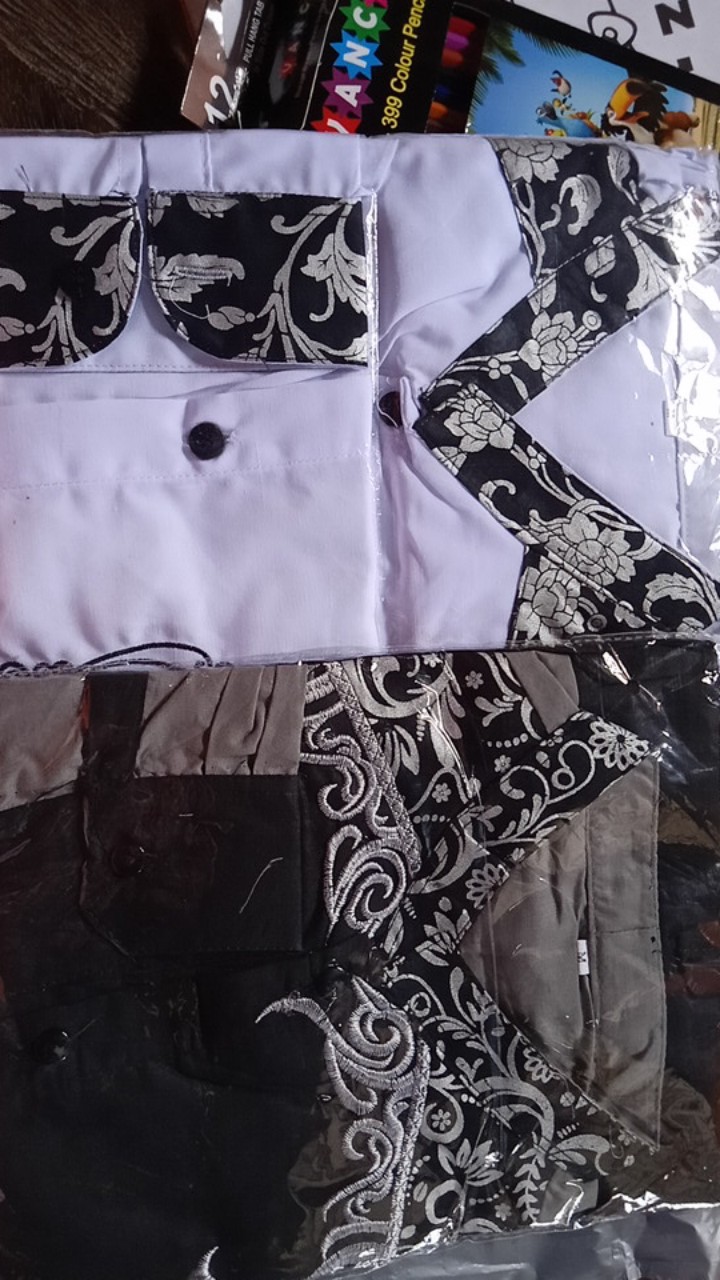 Terhitz Kemeja Panjang Pria Cowok Gatlemen Cowok Biru Navy Dongker Polos Formal Kantor Murah