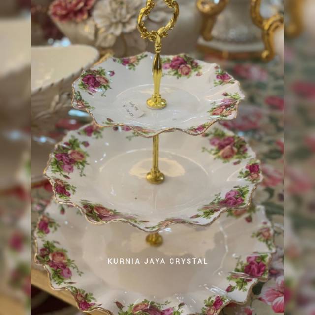 Cake Tier keramik set 3/ Piring 3 susun keramik import/ Cake Tier Capodimonte