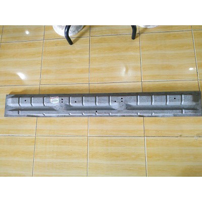 Lapisan tengah sandaran belakang Mitsubishi Colt diesel lama Cumplung