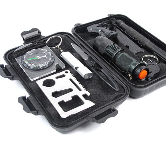 perlengkapan survival camping outdoor hardcase