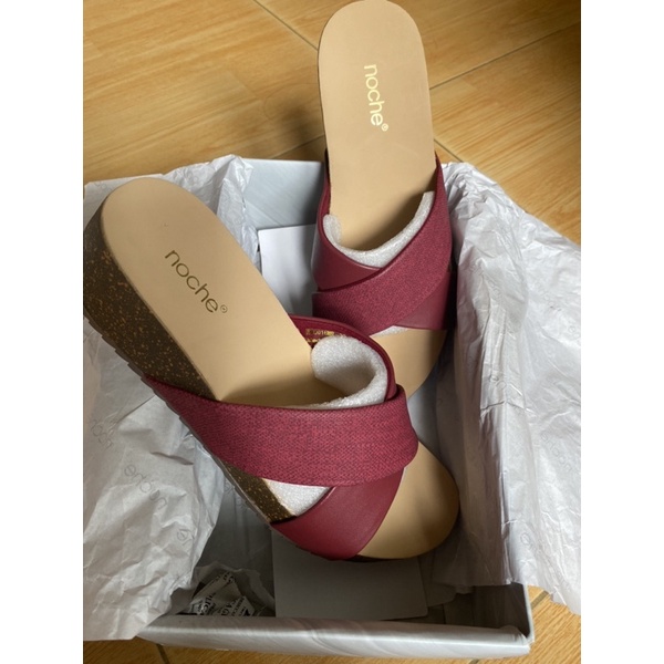 Original Noche Wedges Red