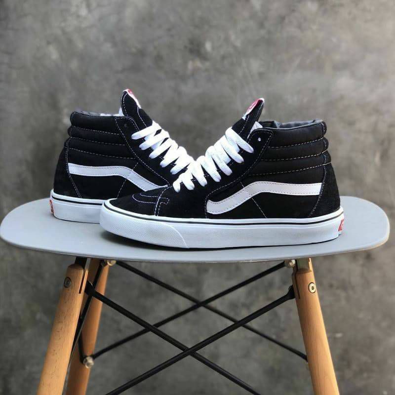 VANS SK8 BLACK WHITE Fashion Sepatu Pria Sepatu Sneakers Pria Nyaman Digunakan Dan Berkualitas