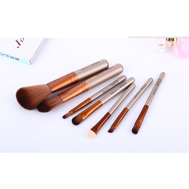 Alat kecantikan / serbaguna / BRUSH KUAS MAKE UP NAKED (1 SET ISI 7 KUAS)