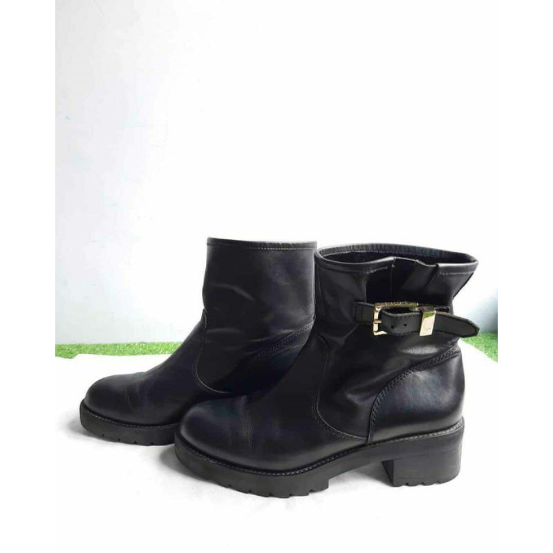 Boots Staccato Second