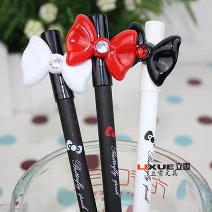 

PULPEN MOTIF PITA KUPU-KUPU