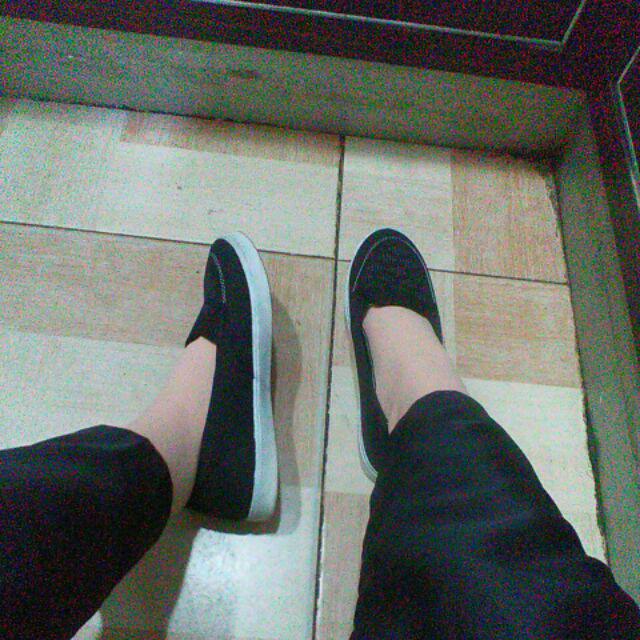 Ramayana - Santika Irena Sepatu Casual Wanita Hitam