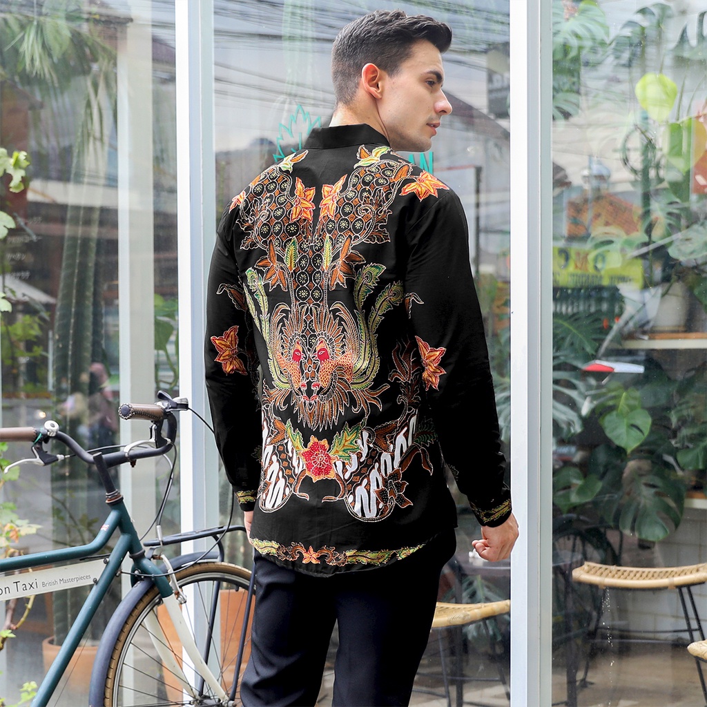 KEMEJA BATIK PRIA Casanova Slimfit Lengan Pendek Premium Elegant Hitam Orange Hijau Putih 723768 Cap 72 - Baju Kemeja Atasan Pakaian Setelan Batik Pria Cowok Laki Laki Remaja Keluarga Kantor Lengan Panjang Modern Slimfit Slim Fit Premium Kekinian