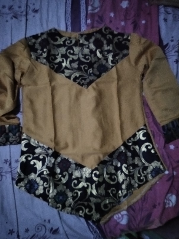 Couple Vivian Seroja Kembang Gedhe Couple Batik Modern