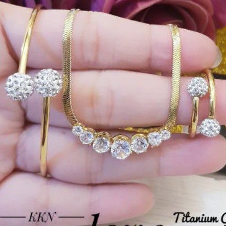 Titanium Set Perhiasan Wanita 534