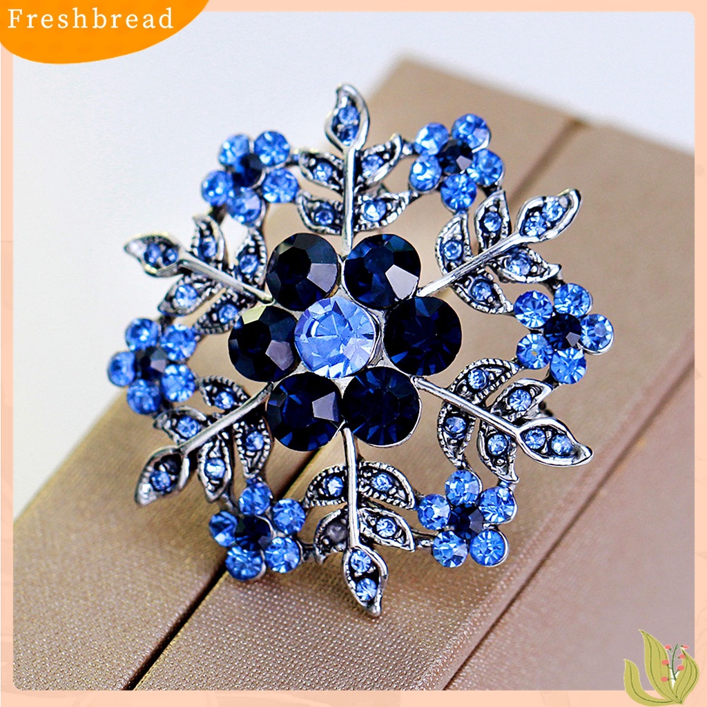 Terlaris Fashion Women Snowflake Floral Circle Rhinestone Brooch Pin Christmas Jewelry