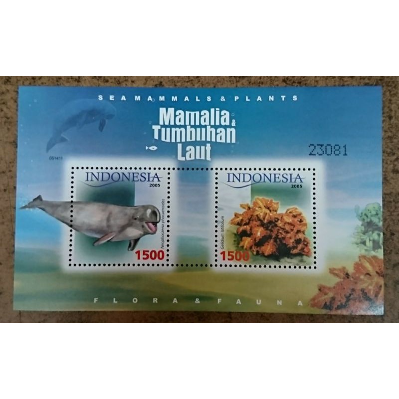 

Souvenir Sheet Indonesia Flora Dan Fauna Mamalia Dan Tumbuhan Laut 2005