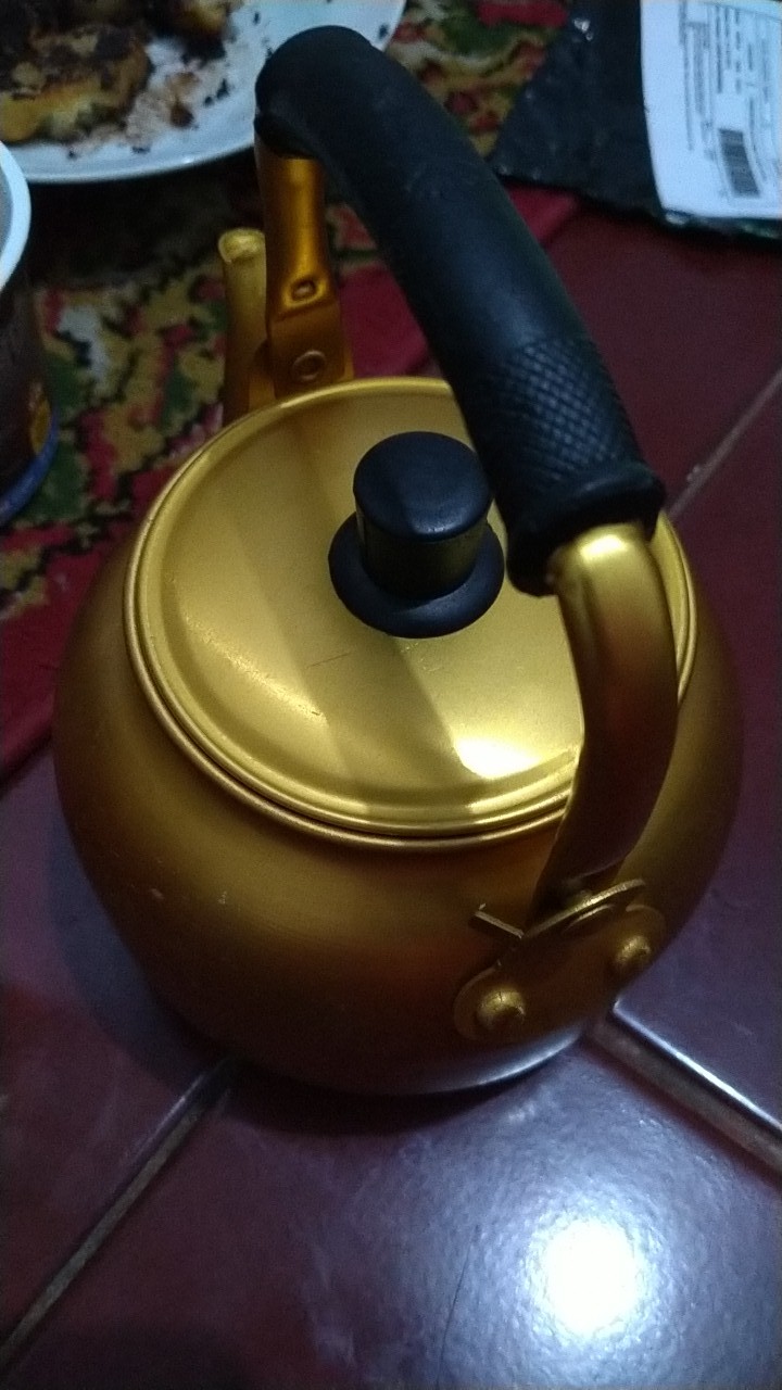 Teko Kuning Arab 1 Liter | Oleh Oleh Haji Dan Umroh