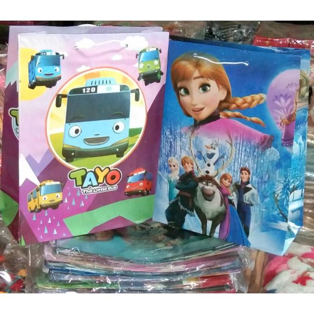 

Paper bag karakter kartun