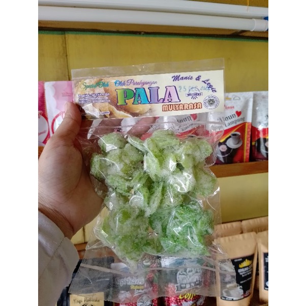

Manisan buah pala khas bogor