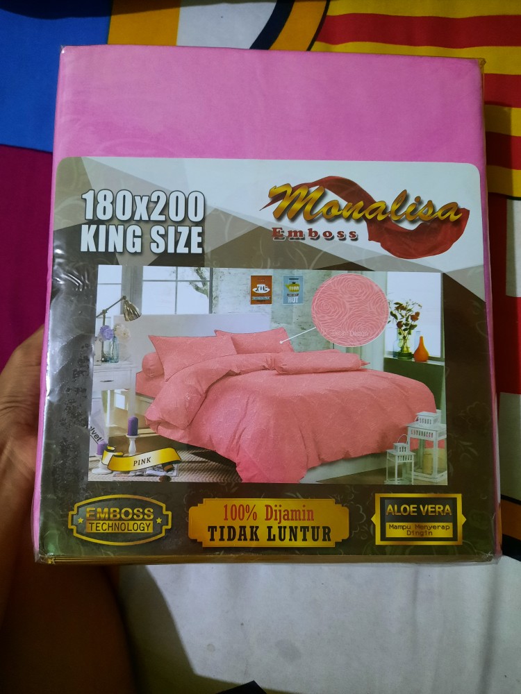 Rc Sprei Monalisa Emboss King 180x200 Cm T. 20 Free Merah Putih Sport Tidak Berlabel