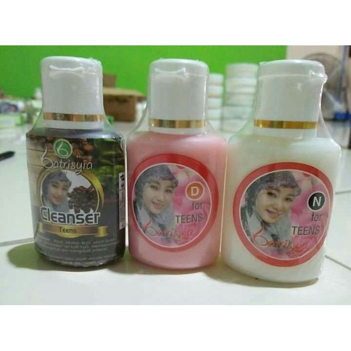 Paket Teens Care Batrisyia Herbal (Day Cream, Night Cream, Toner)