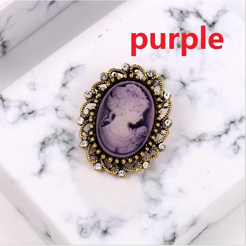 Bros Pin Desain Kepala Cameo Aksen Berlian Imitasi Untuk Wanita
