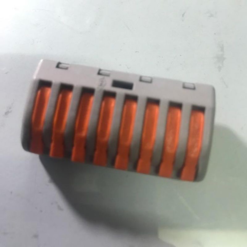 KONEKTOR KABEL 8 PIN