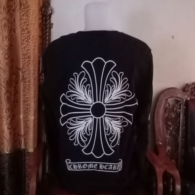 Crewneck Chrome Hearts